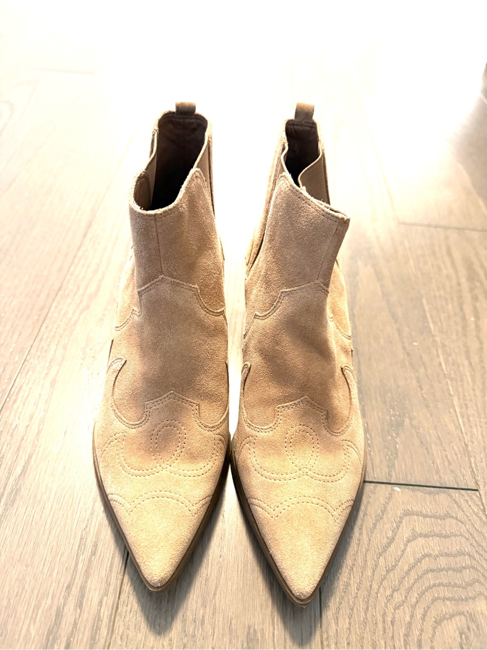 Nine West Tan Suede Pointed Chelsea Ankle Boots -7M